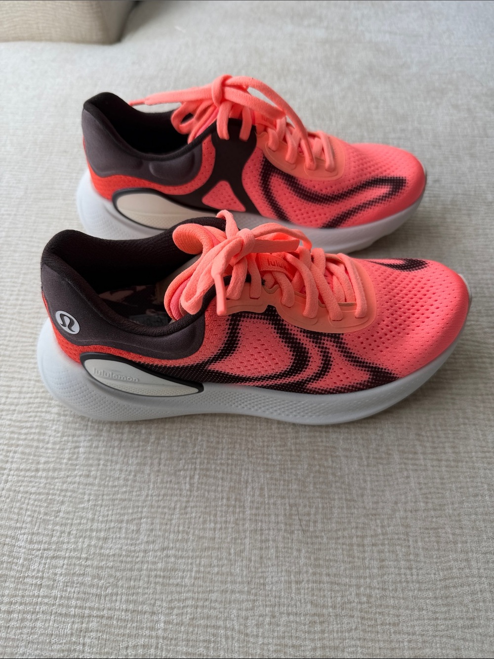 lululemon athletica Women's Beyondfeel Running Sneakers